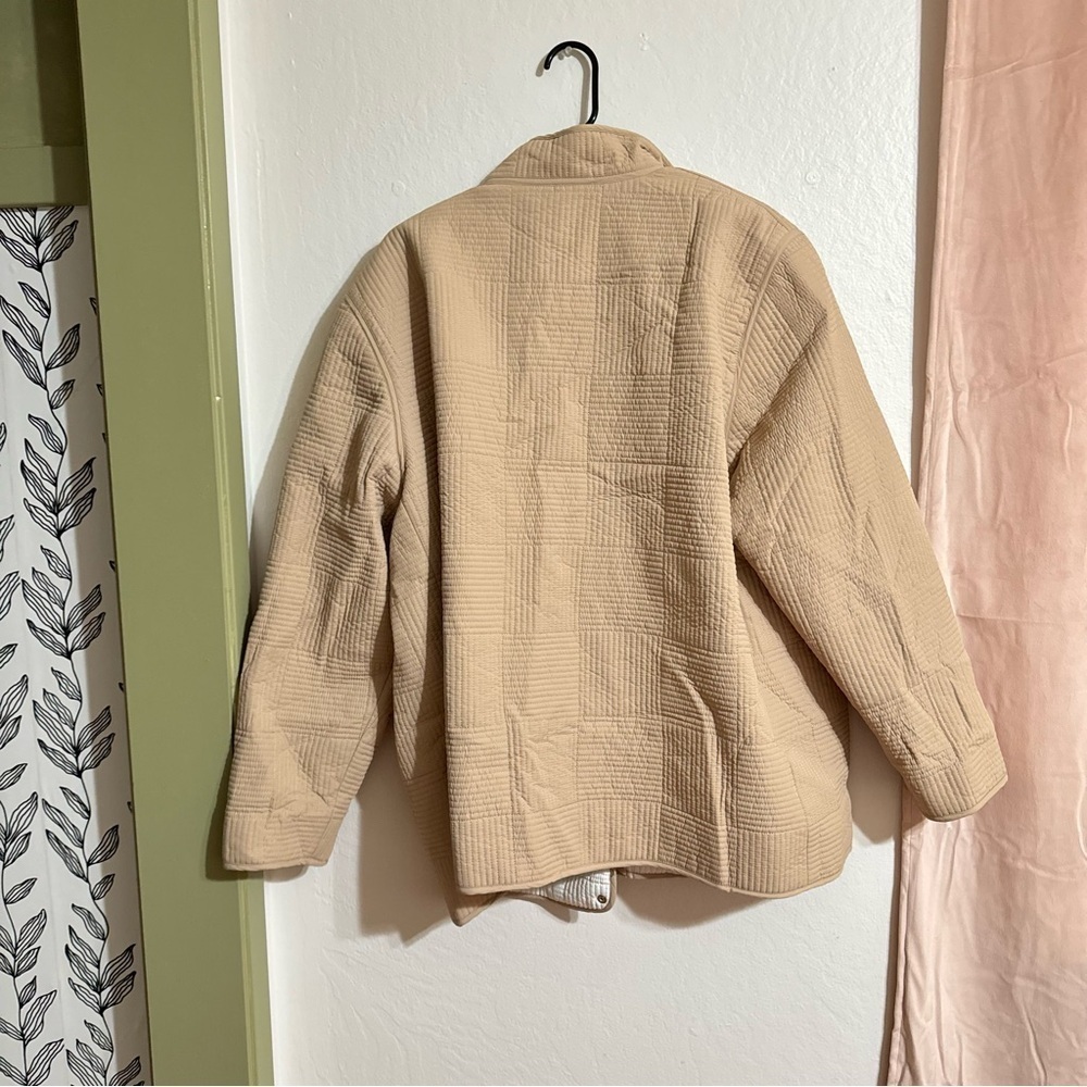 Gallery Woman’s 3X Tan Quilted Button Zip Snap Closure Overcoat Jacket - Picture 7 of 7